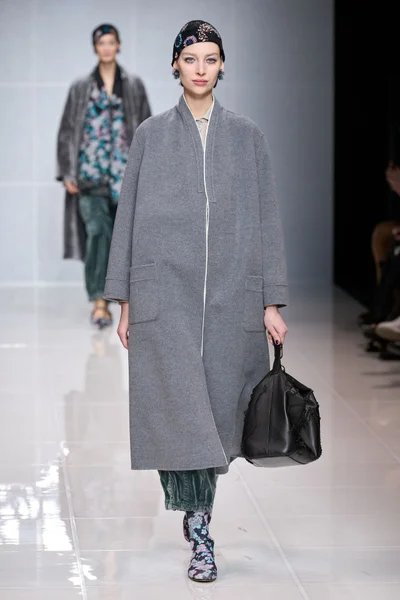 Look 7